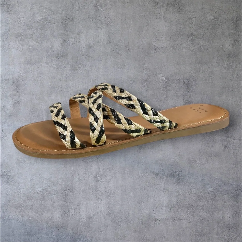 Woven Aesthetic Strappy Slip On Flats Slides Lalli Sandals Beachy Vacay